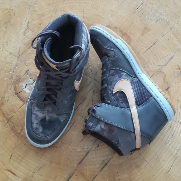 Nike Shoes - NIKE ladies high top shoes